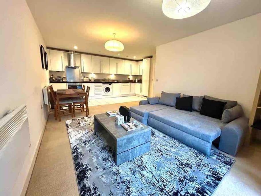 O2 Excel City Airport Apartment London Exterior photo